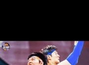 英雄联盟总决赛2025-湖人险胜山西队，王哲林点燃赛场