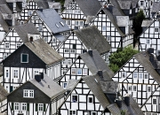 英雄联盟总决赛门票-英超争冠战术革命，尼斯何以冲垮AC米兰，预示英格兰足球新浪潮