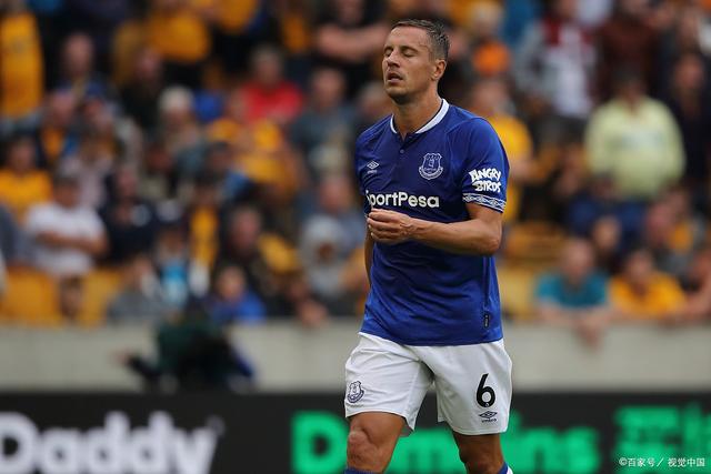 意志力过人，埃弗顿赢得了英超联赛里的关键胜利的简单介绍