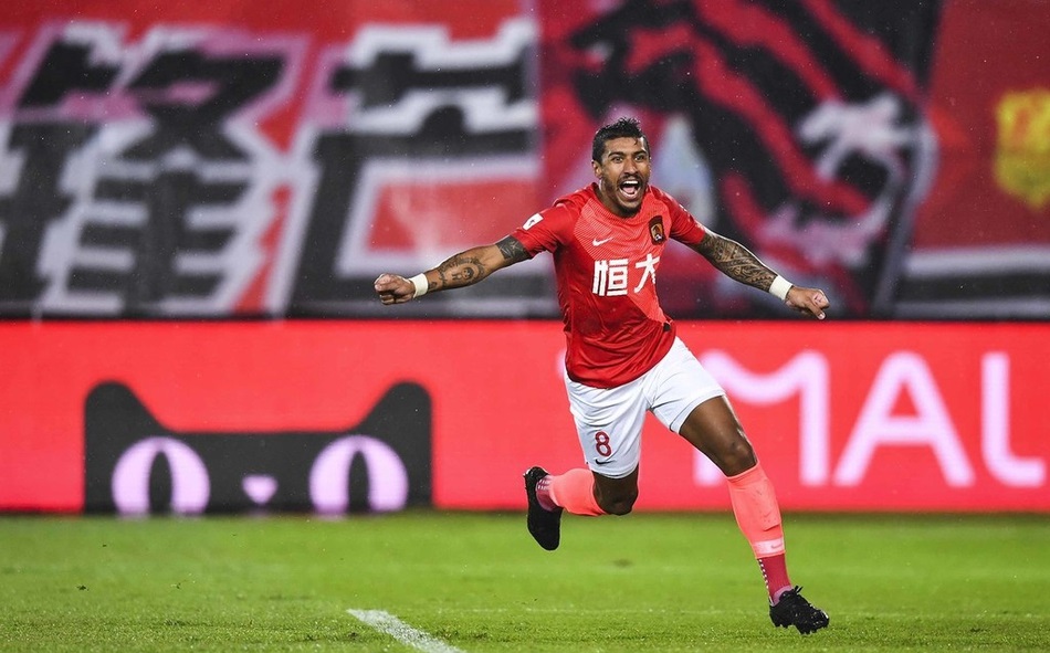 关于恒大主场大胜泰达，稳固积分榜首位的信息