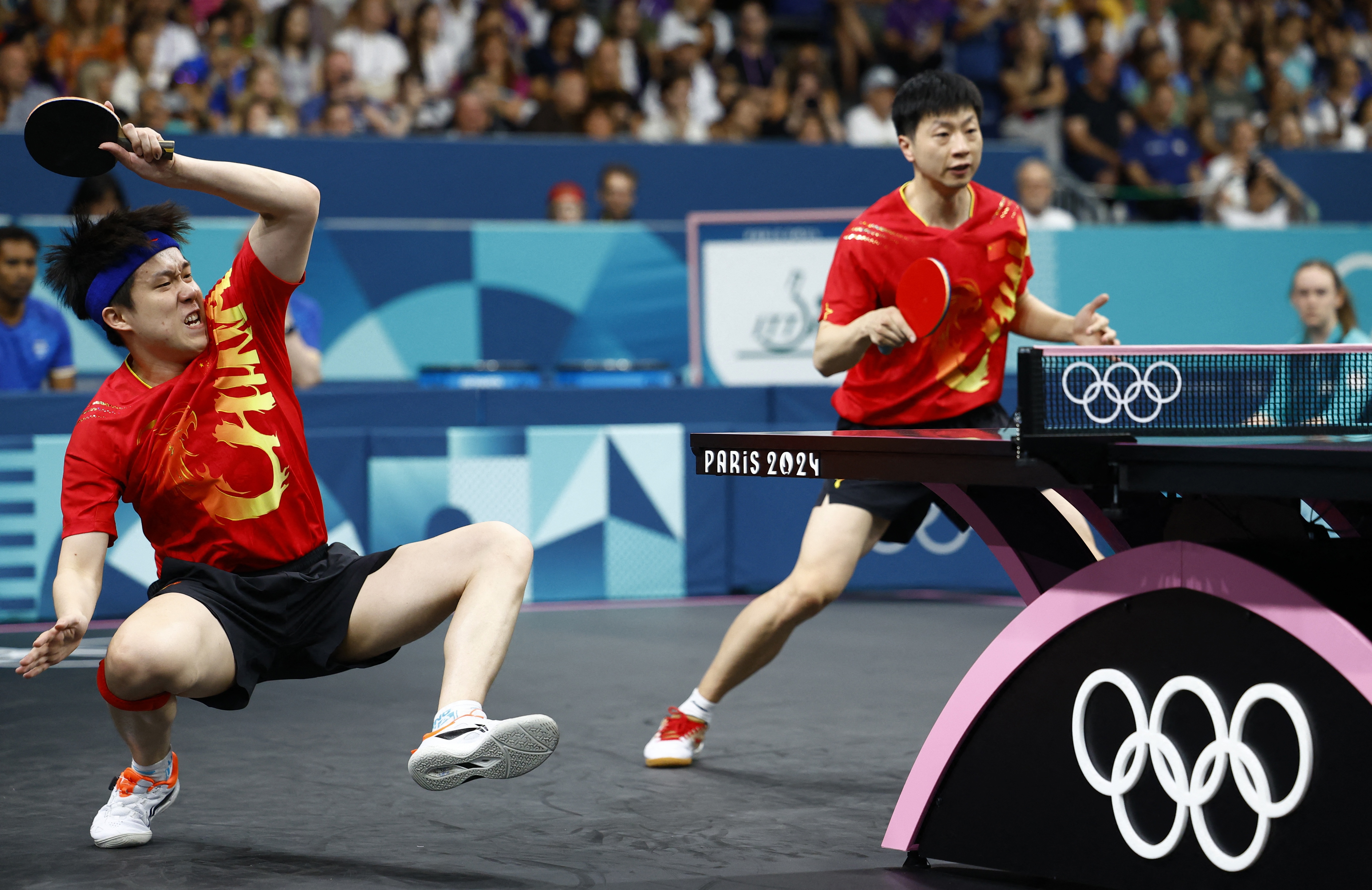 日本队险胜英格兰队，马龙状态火热