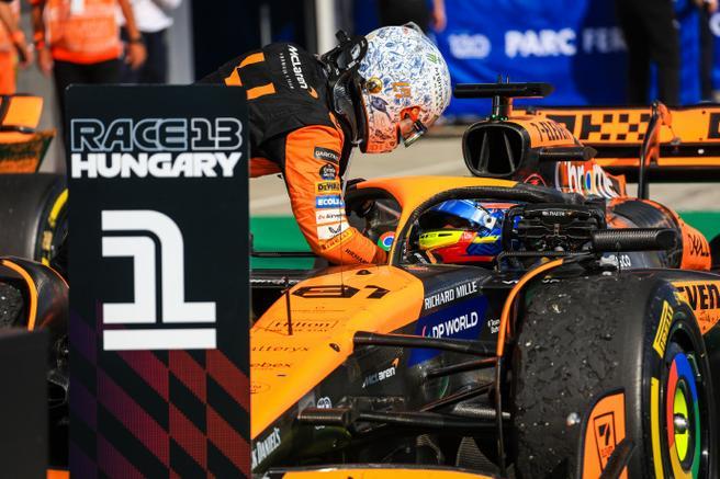 关于索伯车队险胜雷诺车队，汉密尔顿刷新纪录的信息