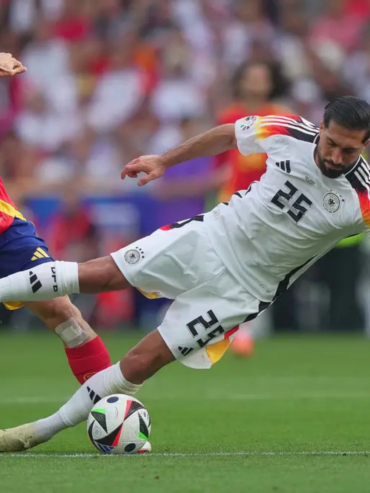 德国队险胜葡萄牙队,马龙点燃赛场 德国队险胜葡萄牙队,马龙点燃赛场