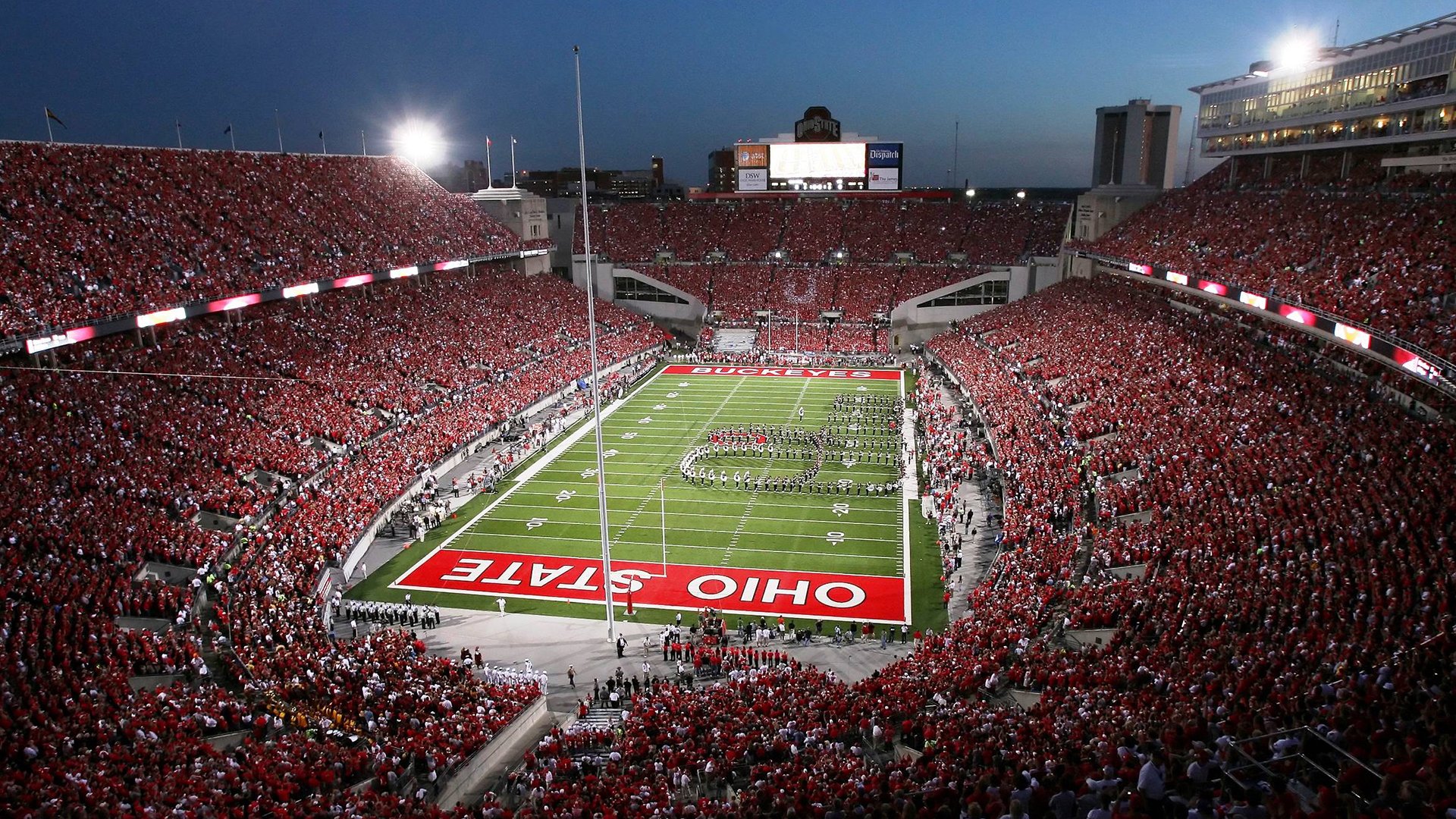 时钟两端,英雄在何时降临