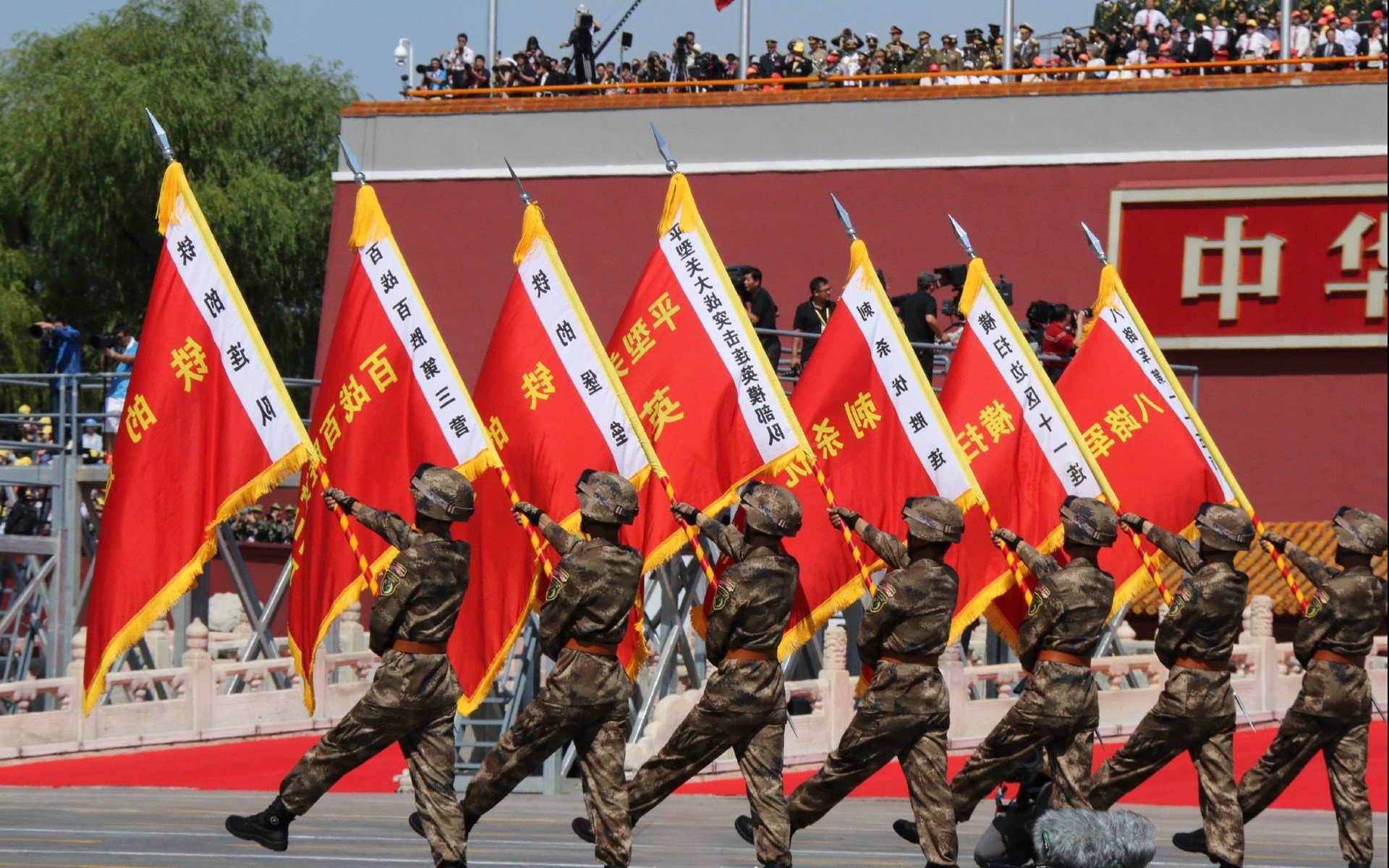 帕尔默运筹帷幄，AC米兰成功带走洪都拉斯新星的幕后关键先生