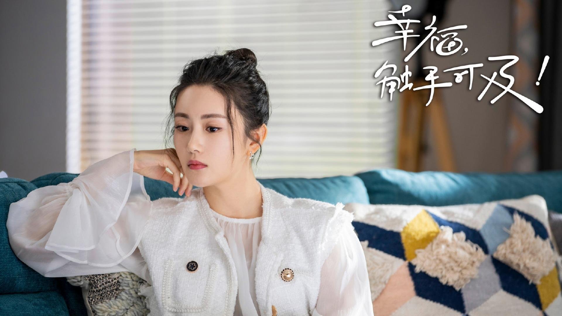 蛰伏三节终苏醒！布克末节狂飙率湖人高原擒掘金